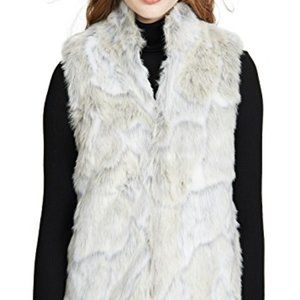 NWT BB Dakota Faux Fur Vest